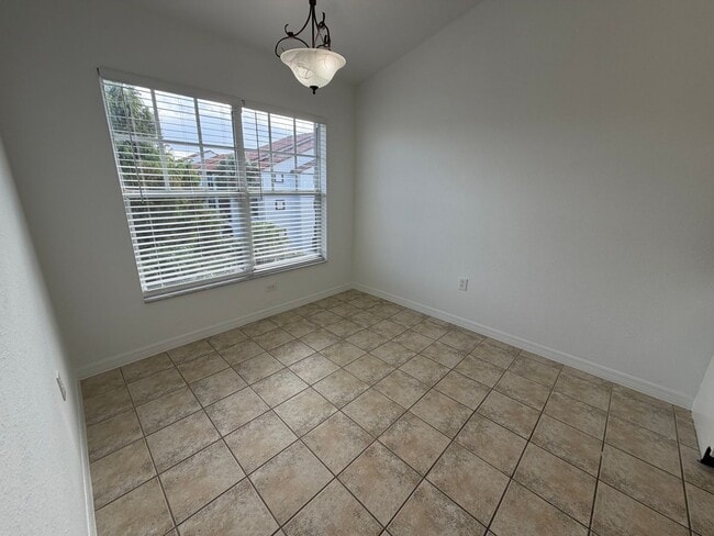 Building Photo - ANNUAL RENTAL - FAIRWAY PRESERVE- 2 BED / 2 BATH WITH LAKE VIEW