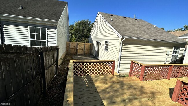 Building Photo - 2 br, 1 bath House - 612 Poplar Place