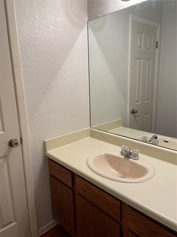 Building Photo - 9610 Sugar Hill Dr