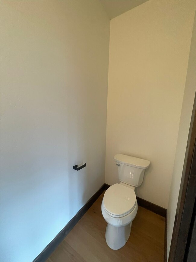 Building Photo - Whitefish Landing Town House