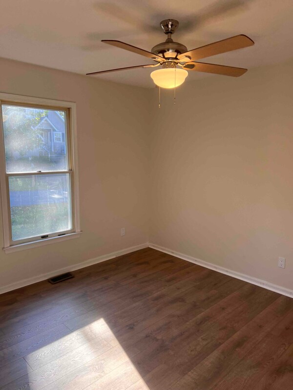 Building Photo - 39564 Potomac Ave