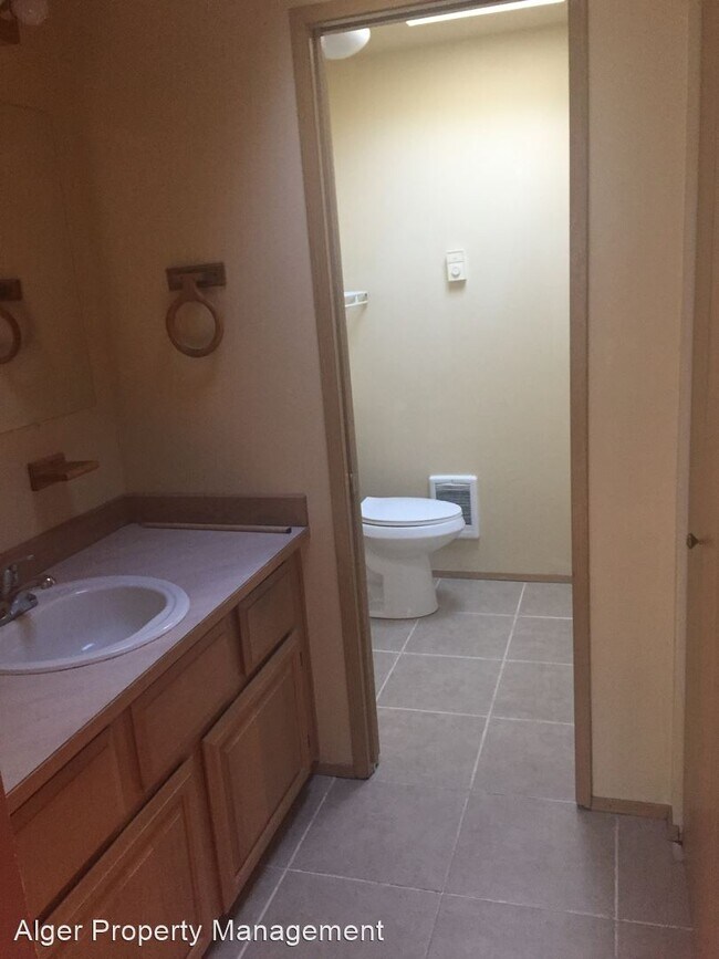 Building Photo - 3 br, 2 bath House - 26672 Lofall Rd