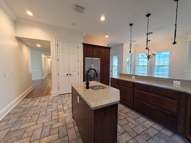 Building Photo - Luxury Windermere Home | 5 Bed 4.5 Bath La...