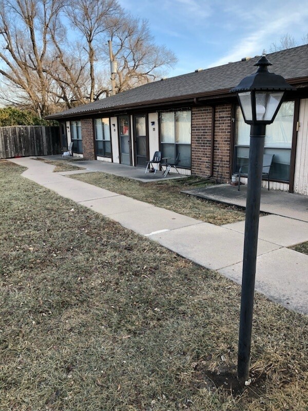 Primary Photo - Birchwood Apartments