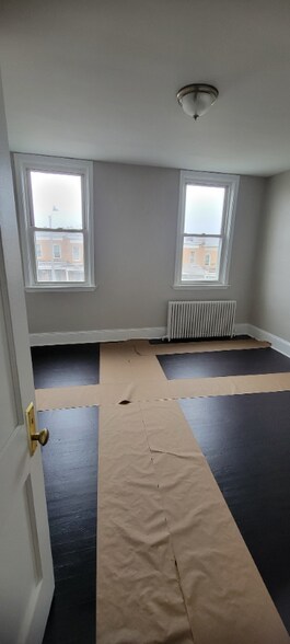 Primary Photo - 2730 E Preston St