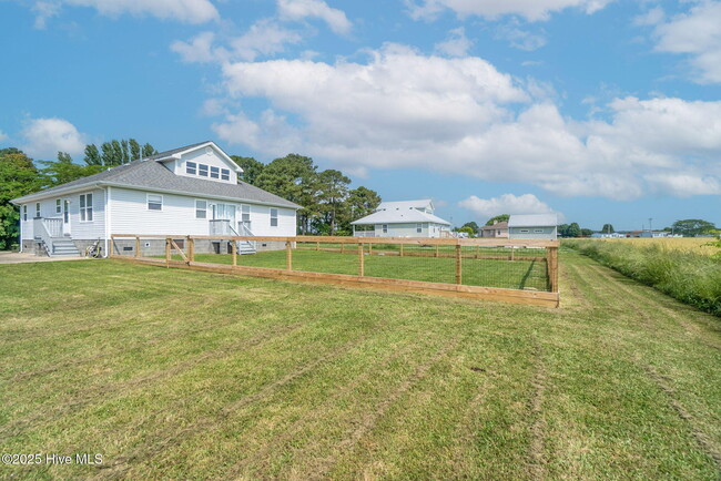 Building Photo - 1356A Weeksville Rd