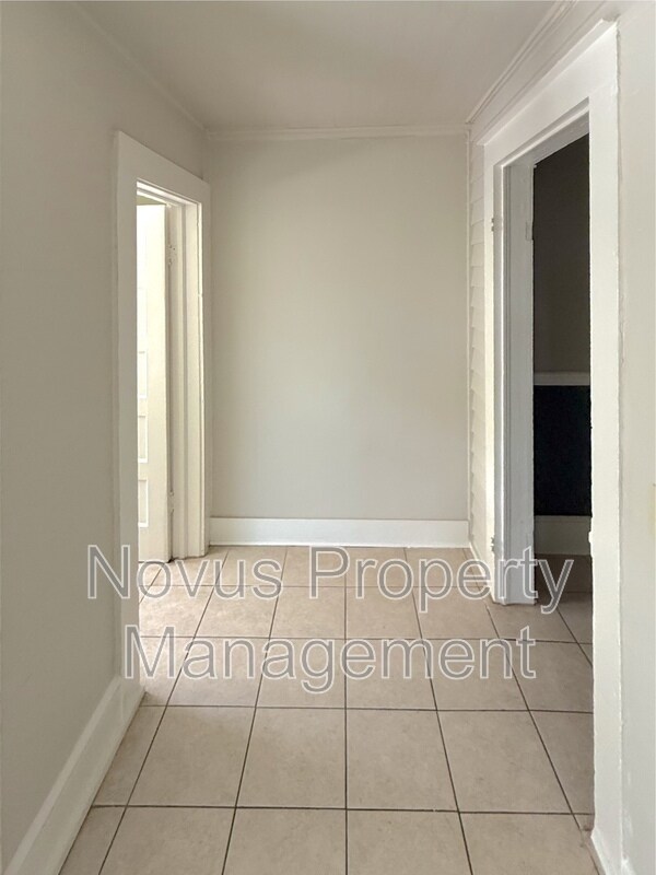 Building Photo - 209 Wedowee St