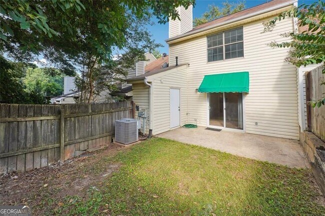 Building Photo - 1070 Travelers Trail