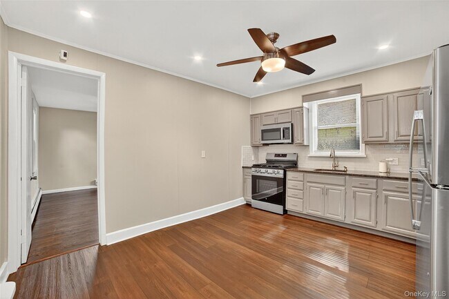 Building Photo - 81 Woodland Ave