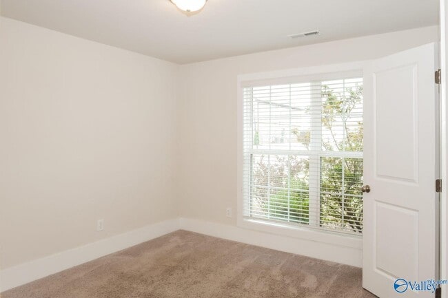 Building Photo - 182 Cherry Laurel Dr