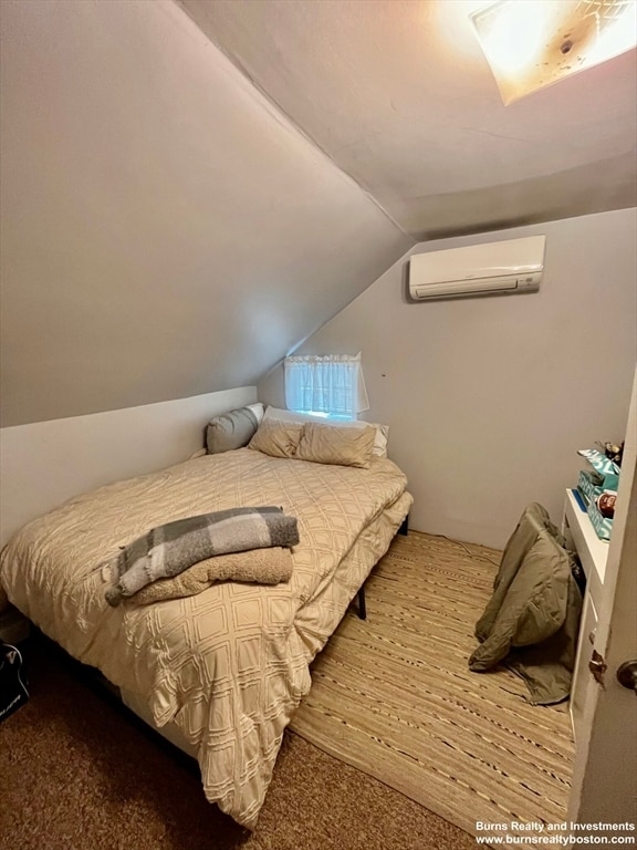 Building Photo - 599 E Broadway