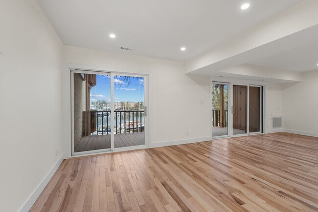 Building Photo - Coming Soon! Waterfront Living in Eastport – Renovated Condo in Severn House