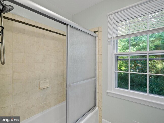 Building Photo - 11603 Auburn Grove Ct