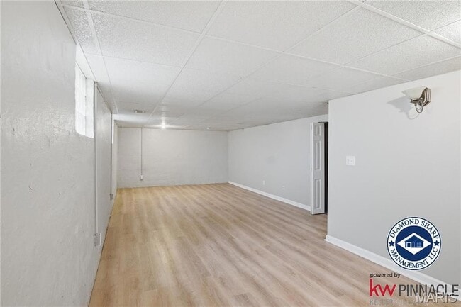 Building Photo - 128 Mounds Ave