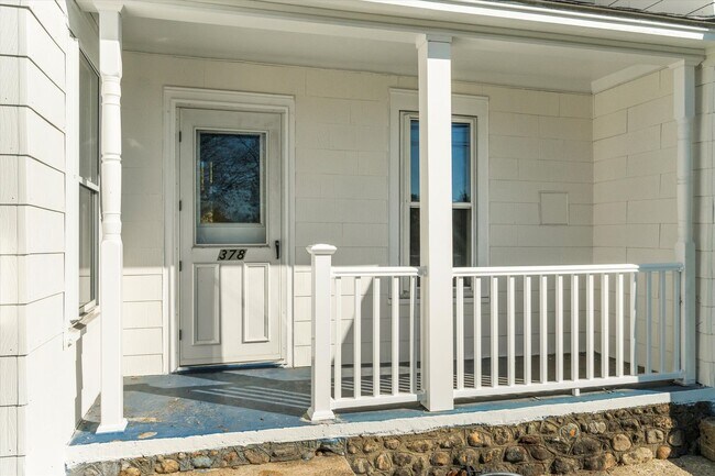 Building Photo - 378 S Mammoth Rd