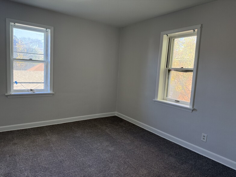 North bedroom - 8130 W North Ave