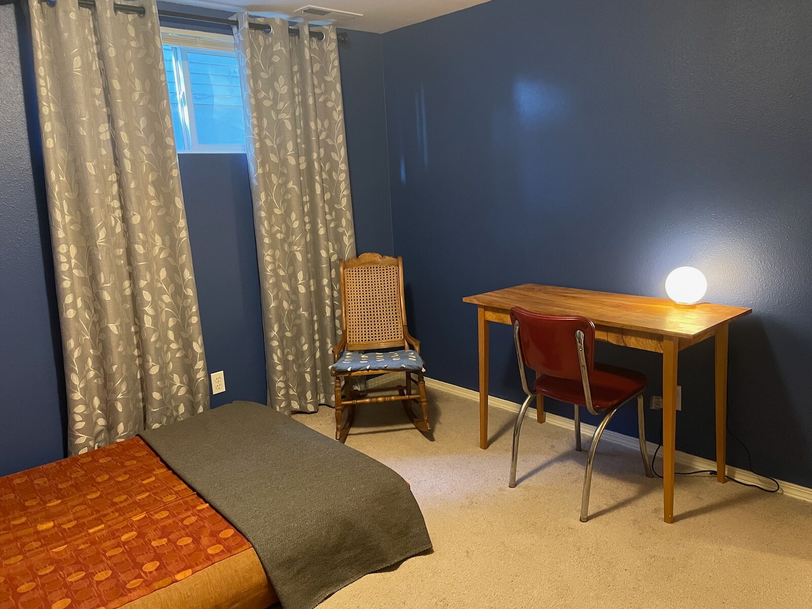 Building Photo - 4041 E Burnside St