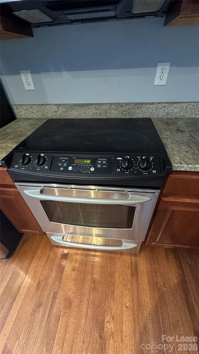 Building Photo - 11814 Chelton Ridge Ln