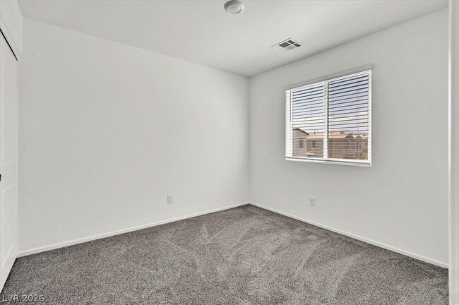 Building Photo - 7488 Mountain Ledge St