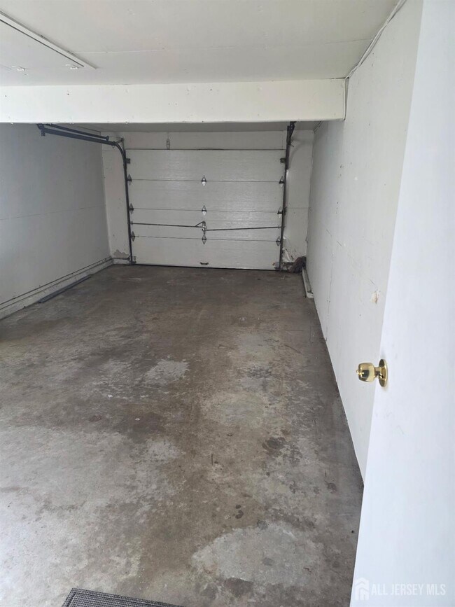 Building Photo - 111 Edge Ln