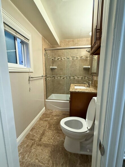 Building Photo - 276 S Sierra Madre Blvd