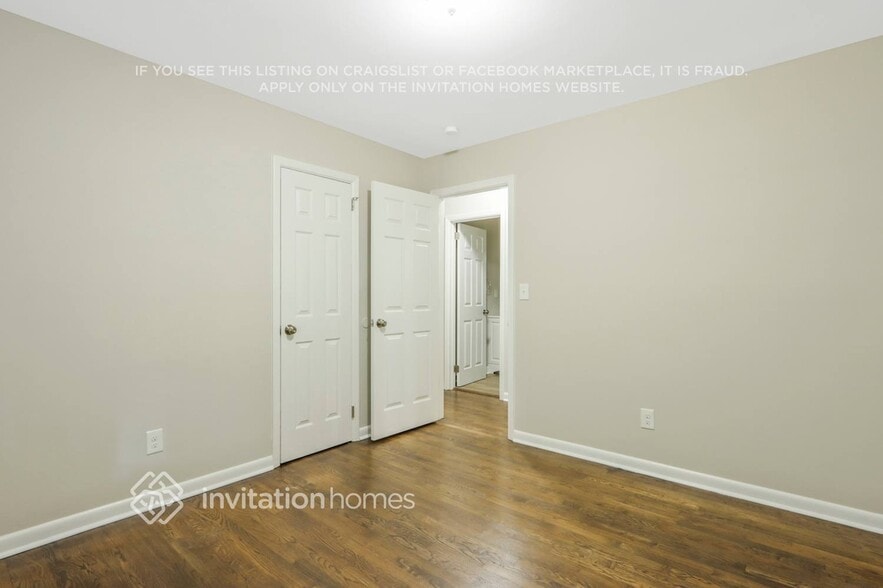 Building Photo - 4461 Locksley Rd