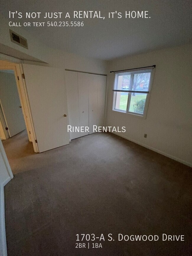 Building Photo - 1703-A S Dogwood Dr