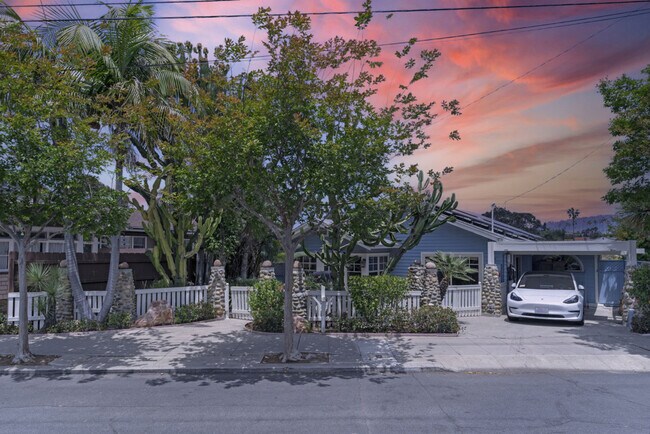 Building Photo - 1072 Johnson Ave