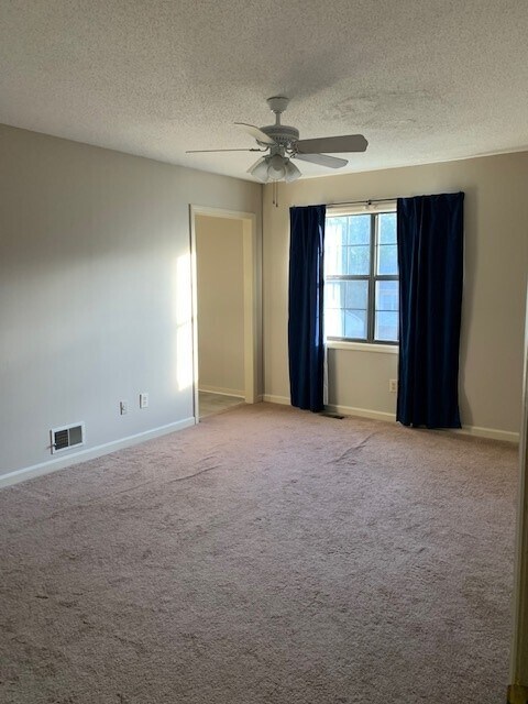 Bedroom 2 windows - 6020 Sand Wedge Cir