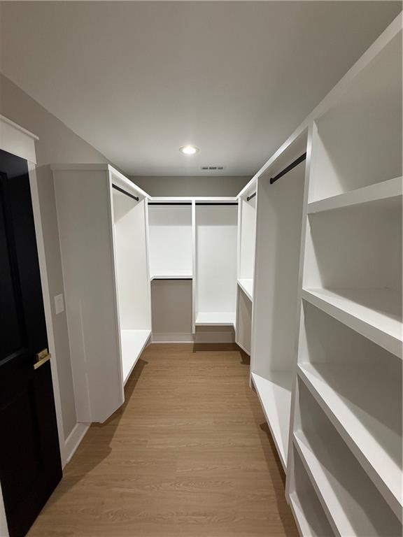 Building Photo - 320 Pine Valley Dr