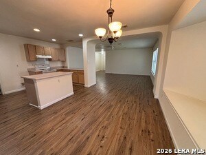 Building Photo - 8214 Chestnut Manor Dr