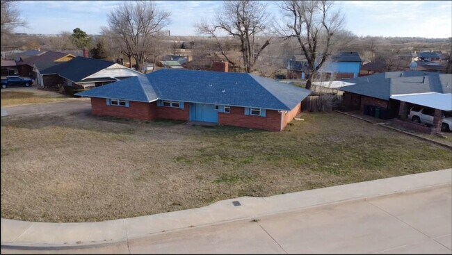 Building Photo - 5 Bedroom Rent to Own Home Available!