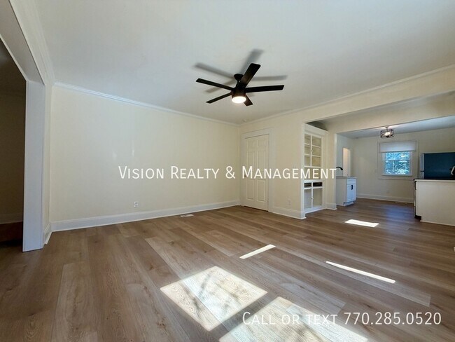 Building Photo - 673 Kennesaw Ave NE