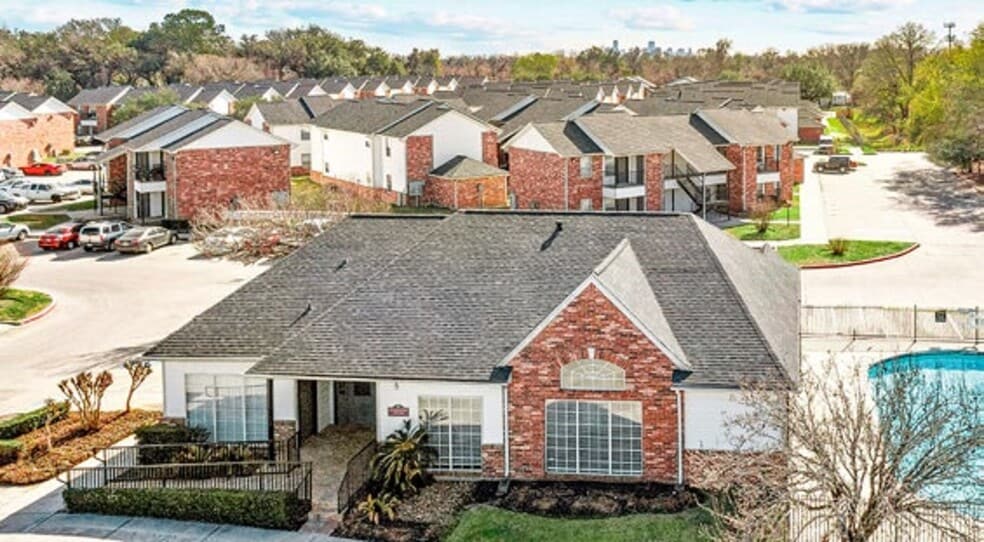 Building Photo - Meadowbrook Plaza Apartments