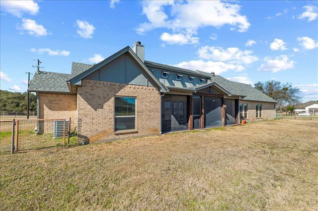 Building Photo - 570 S Point Ct