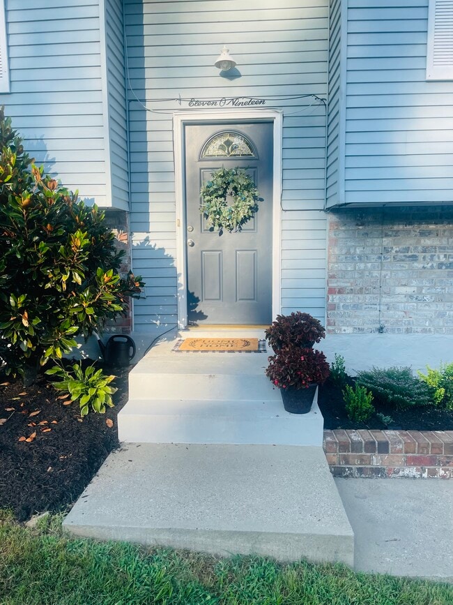 Building Photo - 11019 Neptune Pl