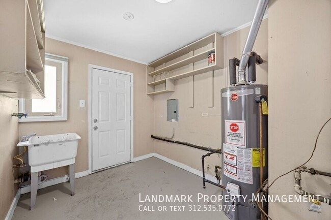 Building Photo - 336 Waldmann Dr