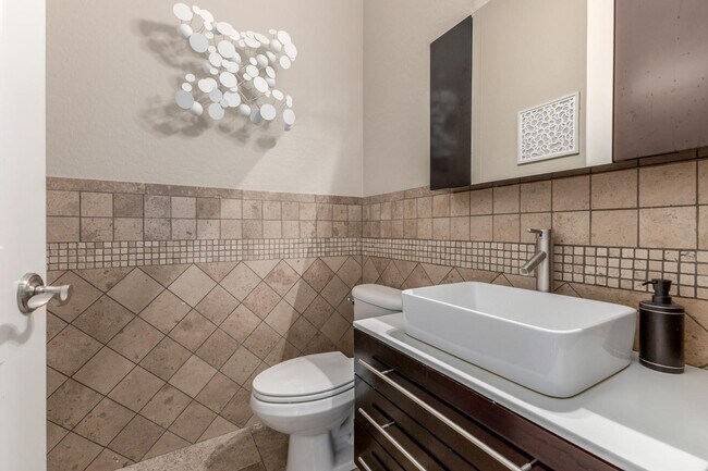 Building Photo - 27414 N 22nd Ln