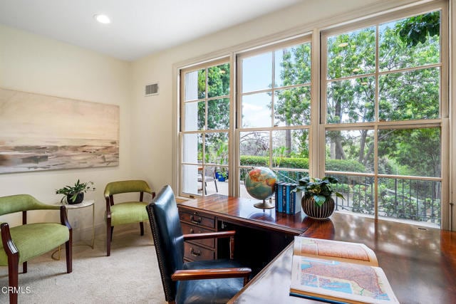 Building Photo - 790 Huntington Cir