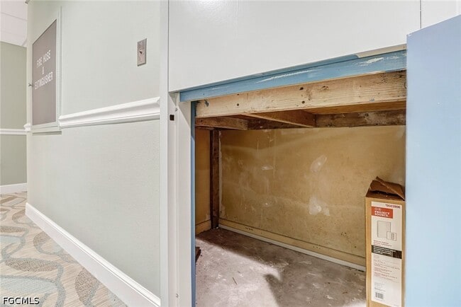 Building Photo - 140 Seaview Ct