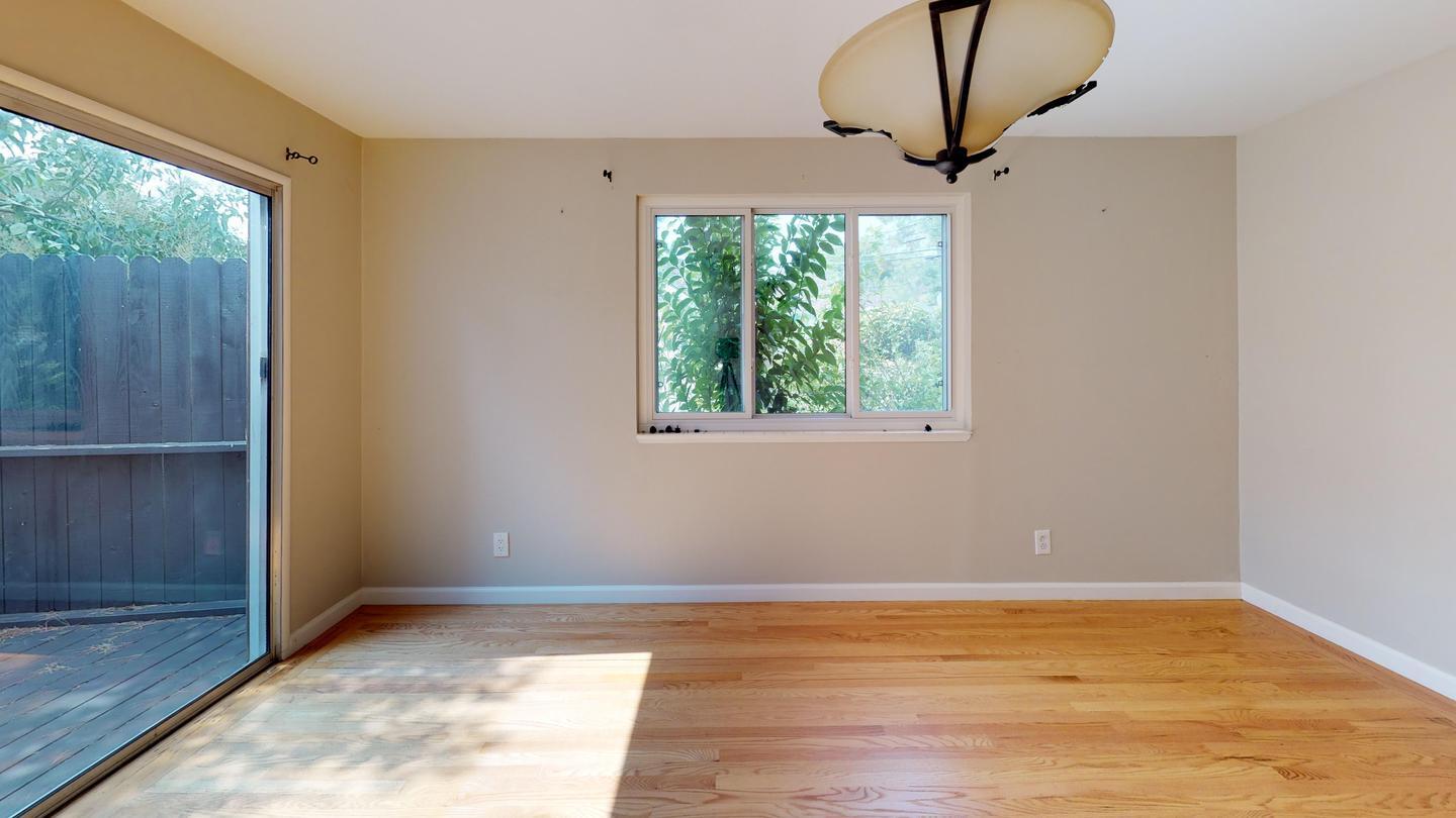 Building Photo - 1432 Bel Aire Rd