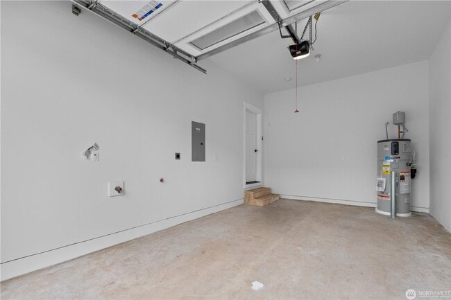 Building Photo - 2201 DeJong Dr