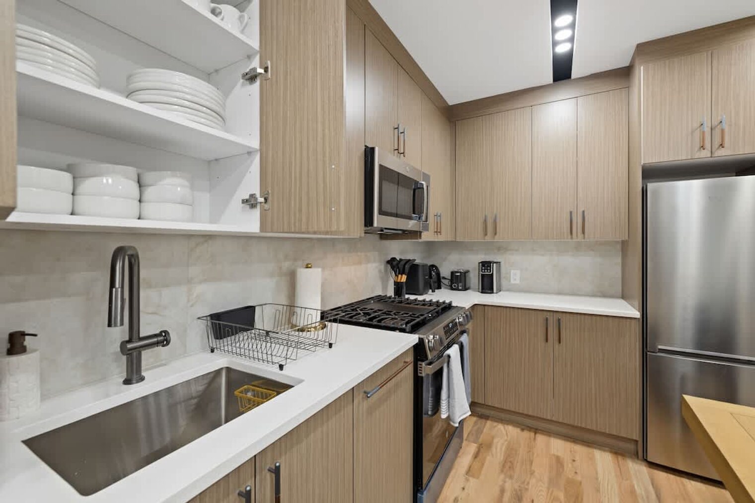 Building Photo - 115 Franklin St