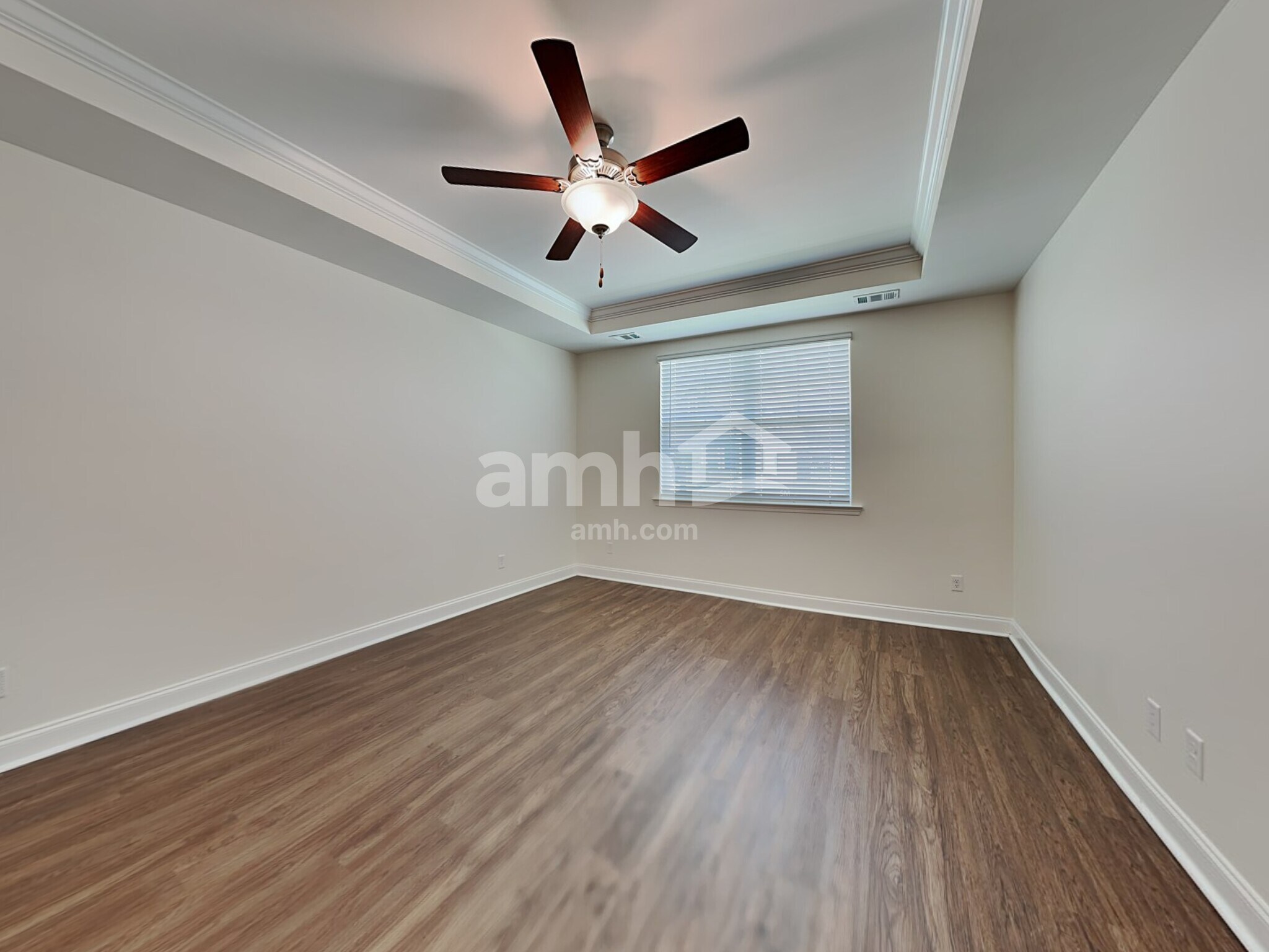 Building Photo - 307 Dogwood Cir