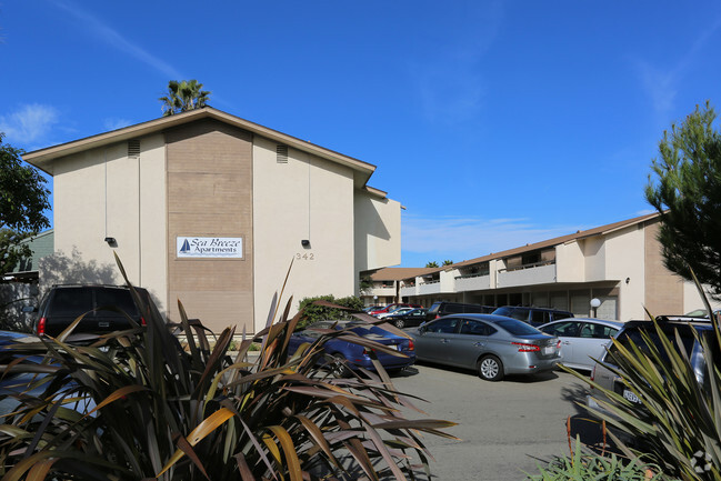 Building Photo - Sea Breeze Apartments