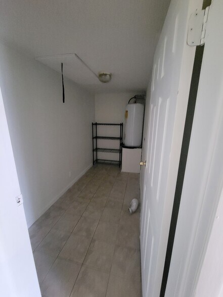 Laundry room with hook-ups - 4241 E Michigan St