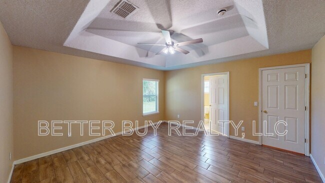 Building Photo - 18 Lloleeta Path