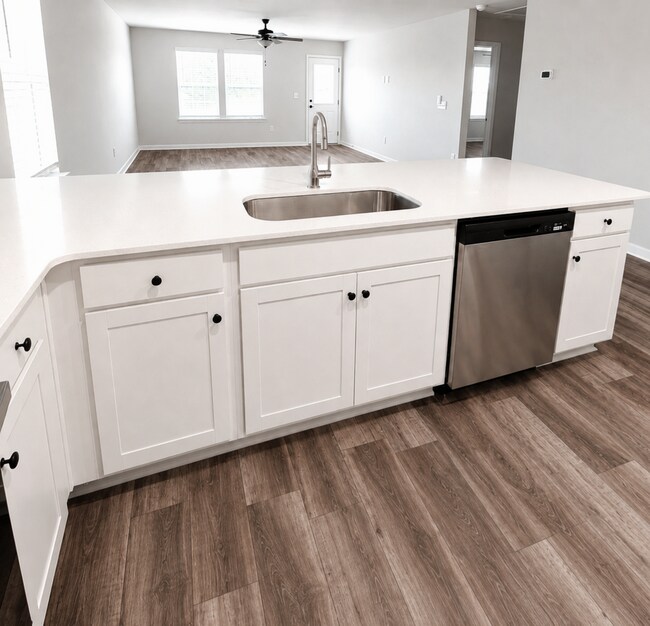 Building Photo - 332 Pleasant Vly Dr
