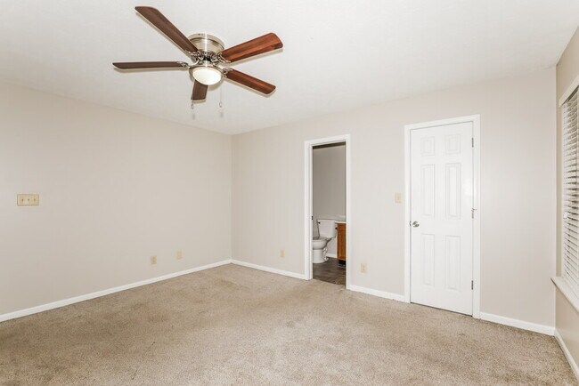 Building Photo - 5519 Story Ct