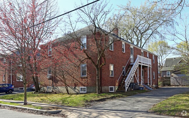 Building Photo - 61-71 Fuller St